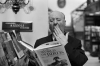 Oameni atacaţi de păsări de pradă, ca în filmele lui Alfred Hitchcock